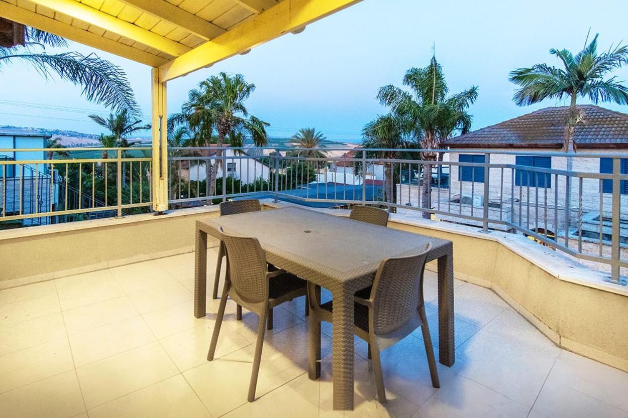 Nof Glili Mansion Villa Yavne'el Exterior photo